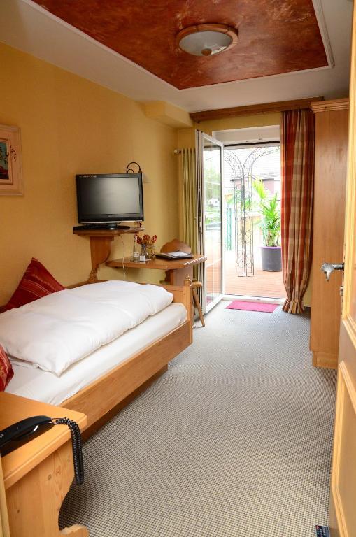 Kofflers-Heuriger Hotel Ettlingen Room photo